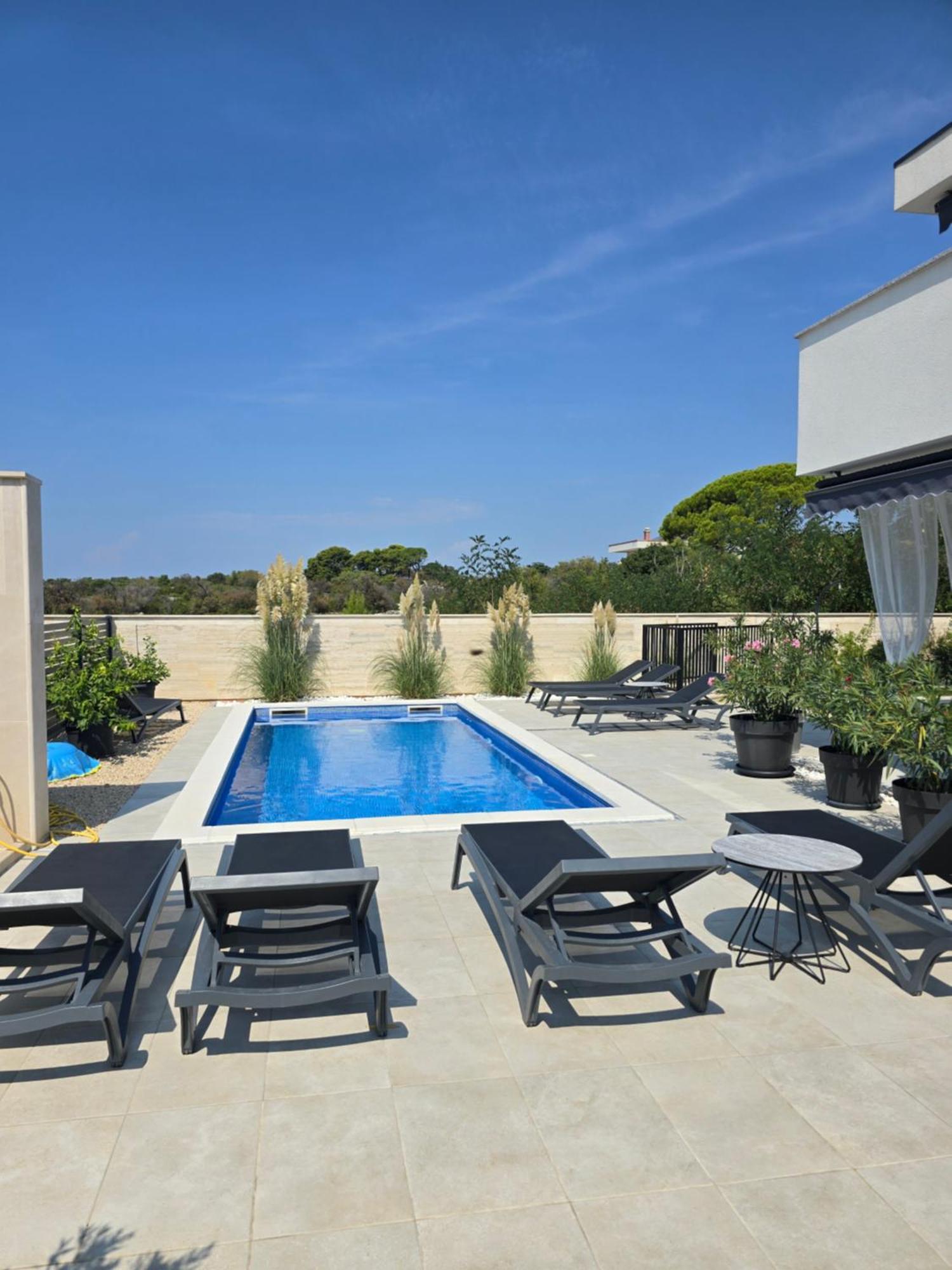 Rimac Apartments Novalja Ngoại thất bức ảnh